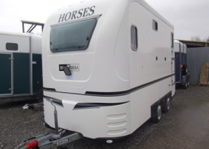 used-horse-trailer